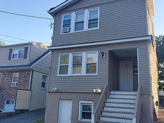 3rd image of 99 Harper Ave Unit 1