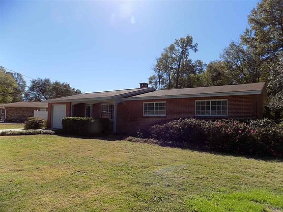 3rd image of 6275 Winona Dr