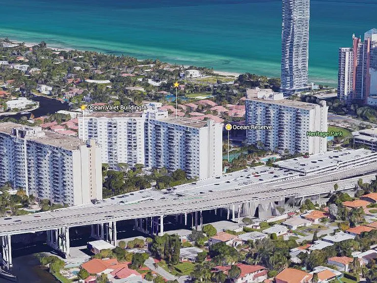 19380 Collins Ave #16 — Photo 2