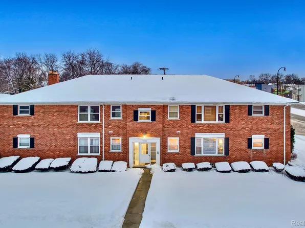 17540 Mack Ave APT 3, Grosse Pointe, MI 48230