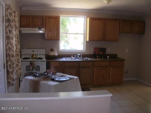 5th image of 545 E 60th St