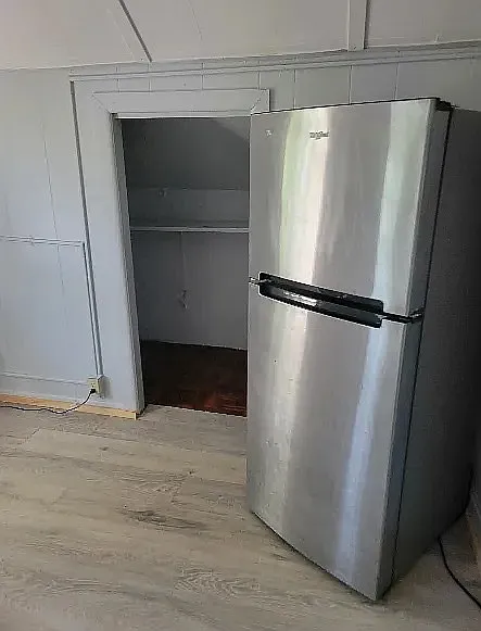 Studio, $1,200 — Photo 1