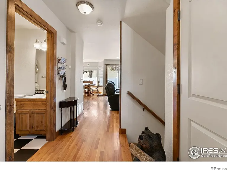 1404 S California Ave — Photo 6