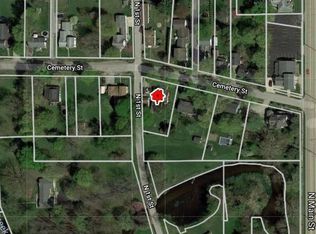 109 Cemetery St, Wolcottville, IN 46795
