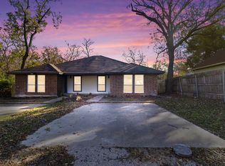 412 N 5th St, Midlothian, TX 76065