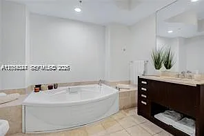 18201 Collins Ave #Penthouse 5502 — Photo 20