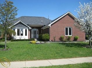 48528 Isola Dr, Shelby Township, MI 48315