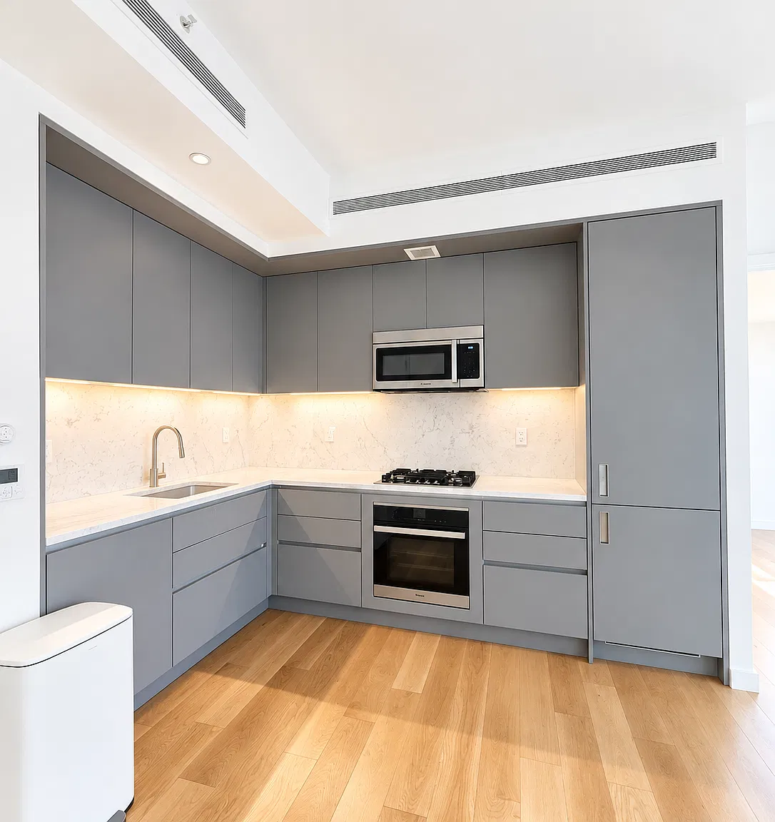 547 West 47th Street — Photo 3