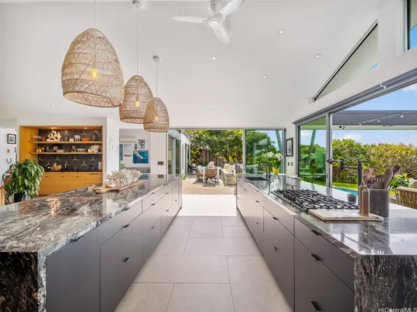 132 Poipu Dr, Honolulu, HI 96825