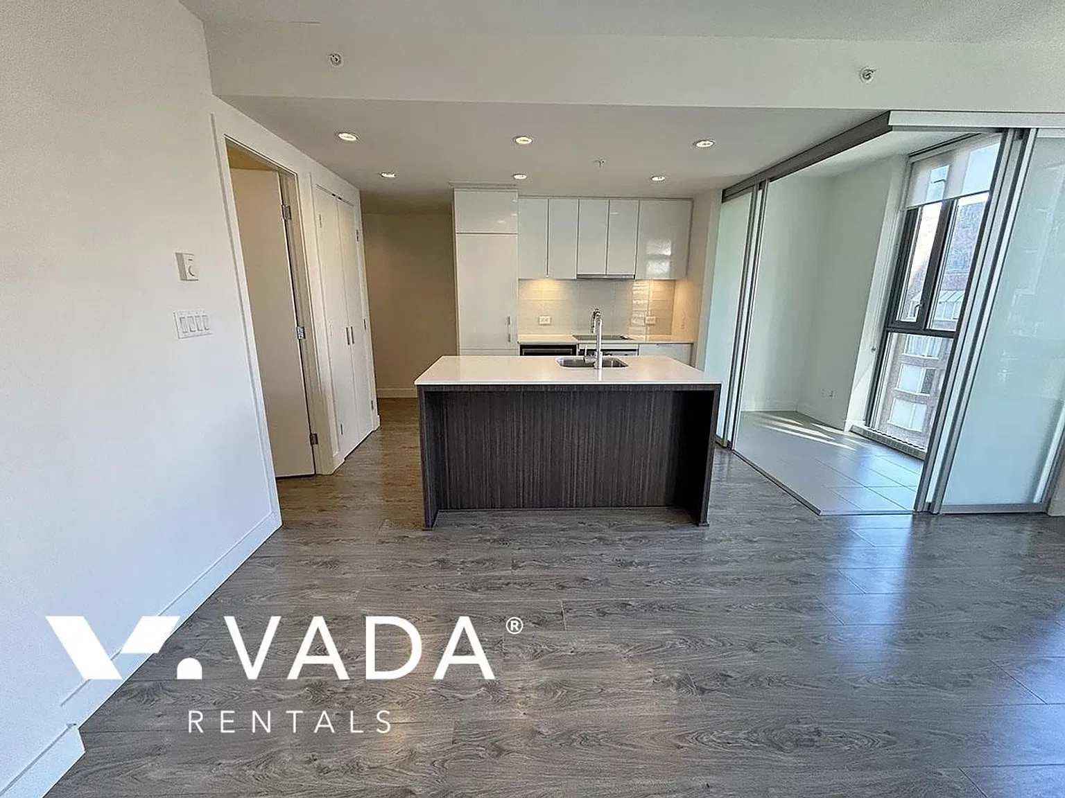 1308 Hornby Street Vancouver — Photo 3