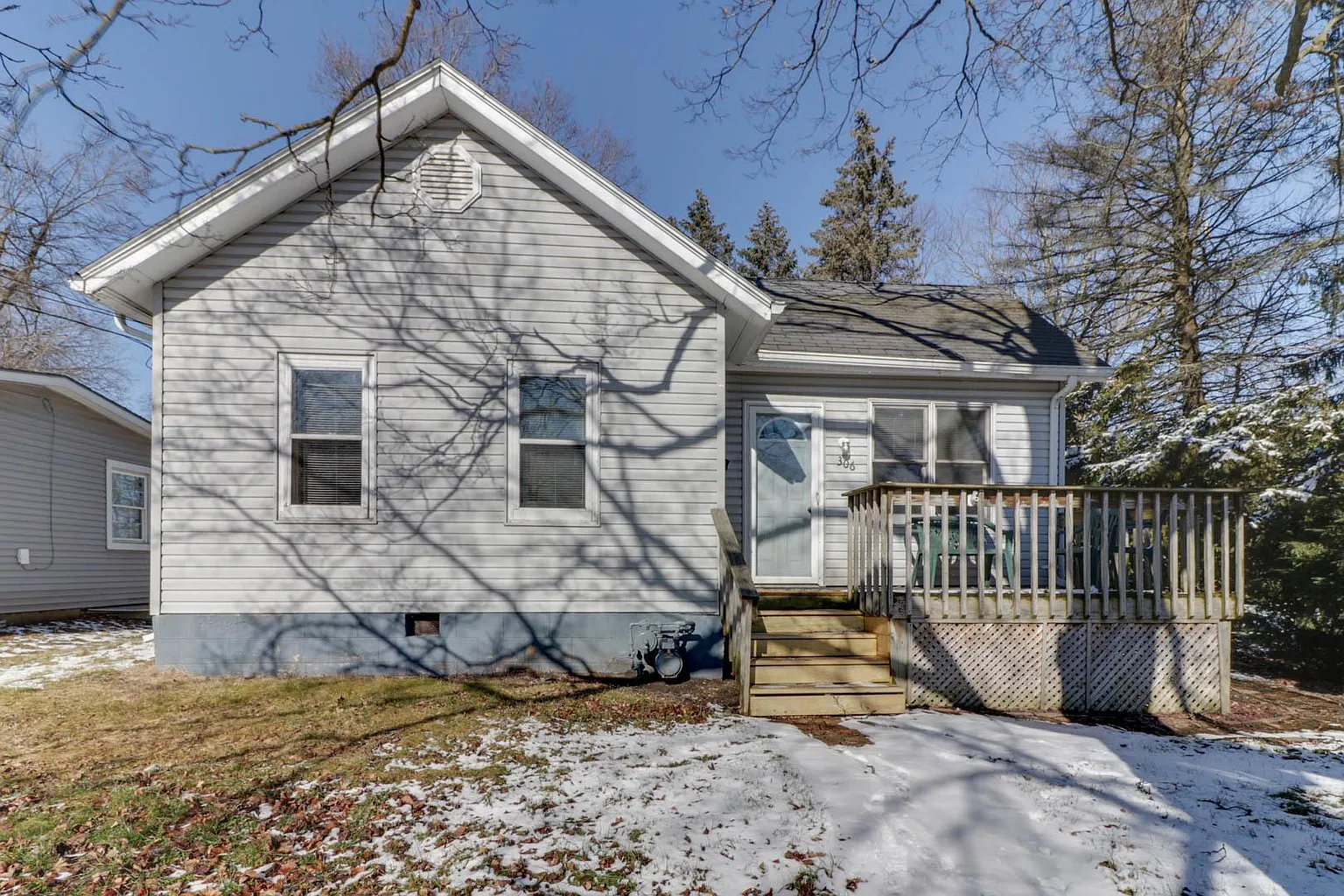 306 E Baker St photo 1