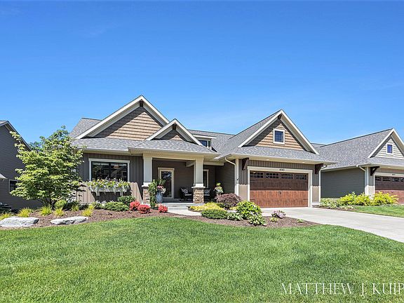3rd image of 4063 Maybeck Dr NE