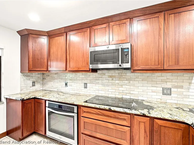 3 Charlton Dr — Photo 12