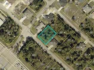 605/607 Meadow Rd, Lehigh Acres, FL 33973