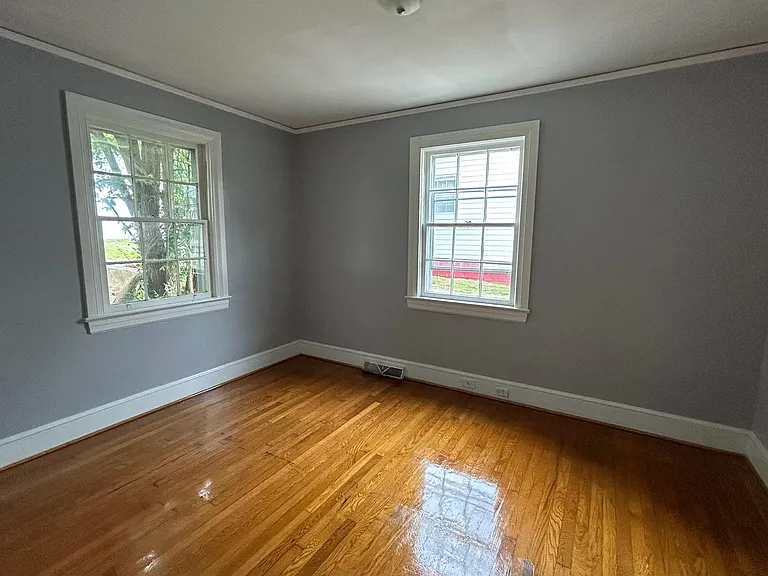 148 North Ave — Photo 6