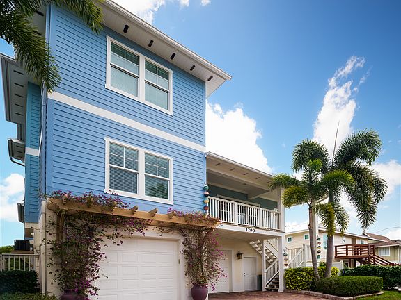 1290 Grand Canal Dr.