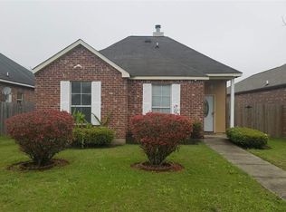 9323 Pecan Tree Dr, Baton Rouge, LA 70810