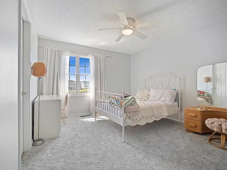 21 Rock Garden Ct — Photo 18