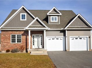 2 Ashley Way, Ellington, CT 06029