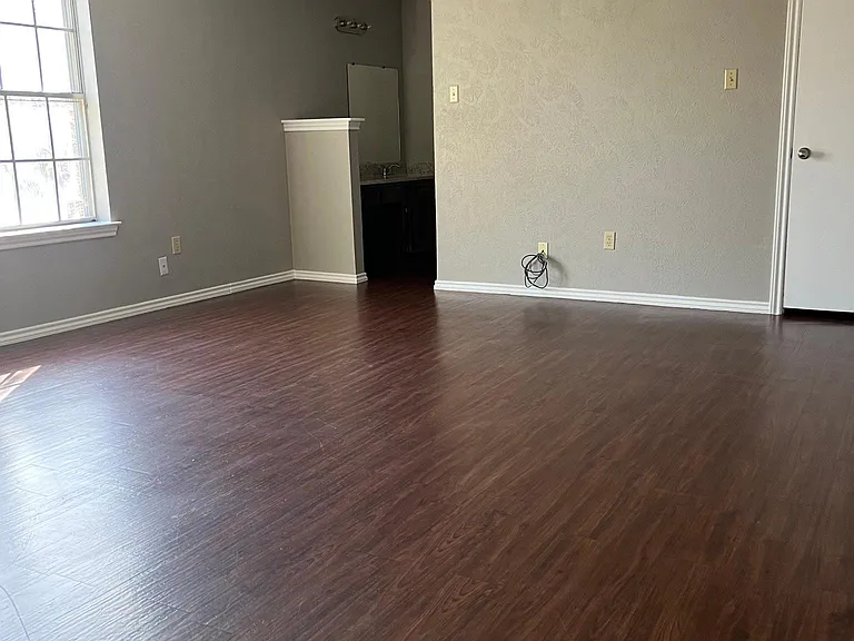 3012 Barrington Ct — Photo 17