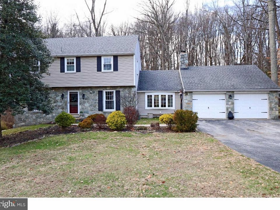1st image of 59 Oakland Dr