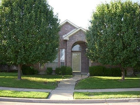 1st image of 3329 Briar Ln