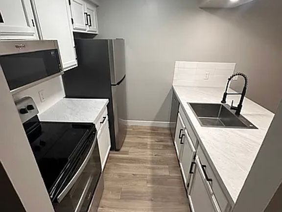 5th image of 44315 Sunnyside Dr APT 202
