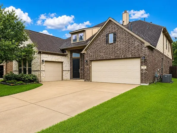 310 Westwood Dr, League City, TX 77573