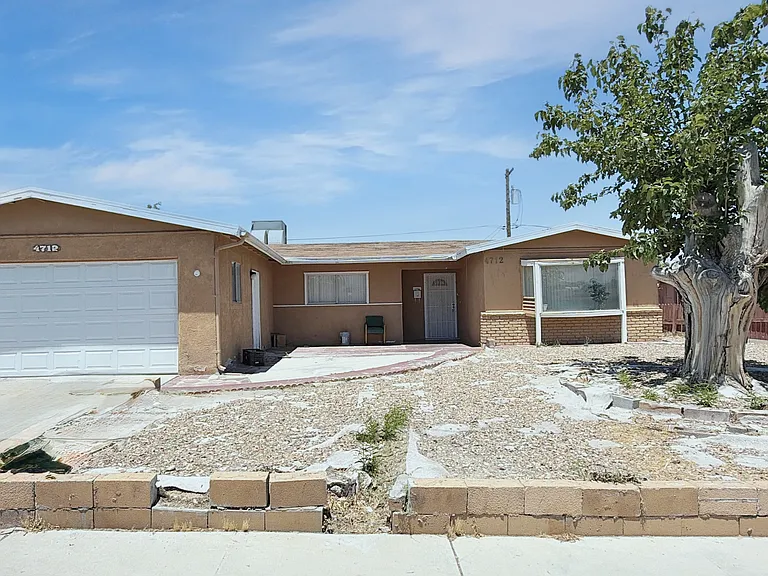 4712 Rip Van Winkle Ln — Photo 2