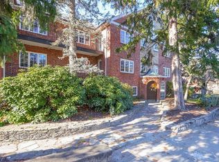 543 Centre St APT 6, Newton, MA 02458