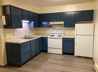 810 4th St #6, Taylor, WI 54659