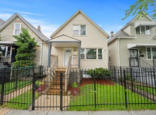 10522 S Hoxie Ave, Chicago, IL 60617