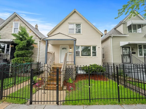10522 S Hoxie Ave, Chicago, IL 60617