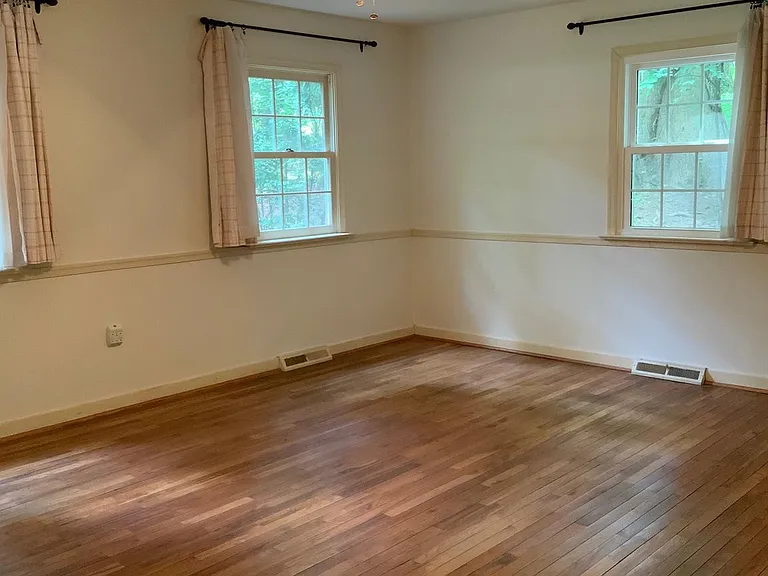 413 Fruit Farm Rd — Photo 15