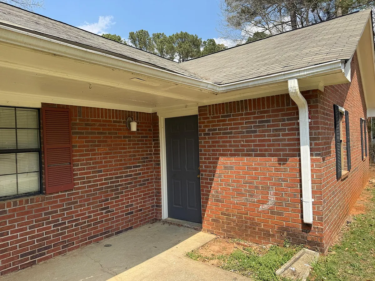 Building Photo - 1915 Patterson Cir