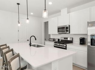 8224 Cedar Run Ln, Jacksonville, FL 32220