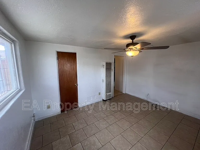 202 San Pablo St SE #B — Photo 6
