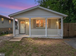 17 Lincoln Ave, Glen Burnie, MD 21061