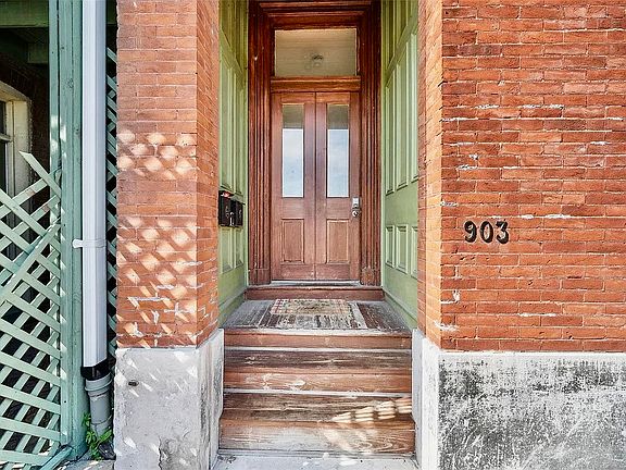 3rd image of 903 Park Ave Floor 1