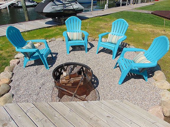5th image of 121 Eldon Dr