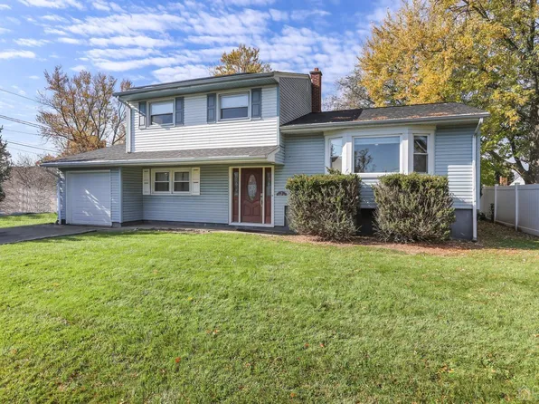 3 Gaffney Way, Port Reading, NJ 07064