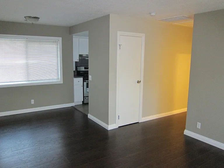 488 N Michigan Ave #1 — Photo 20