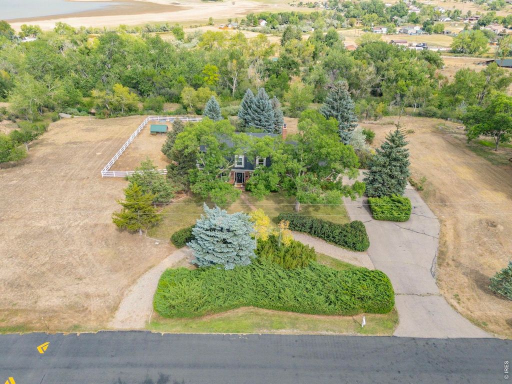 1012 Willowrock Dr
