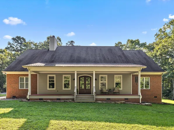 692 Clear Brooks Dr, Signal Mountain, TN 37377