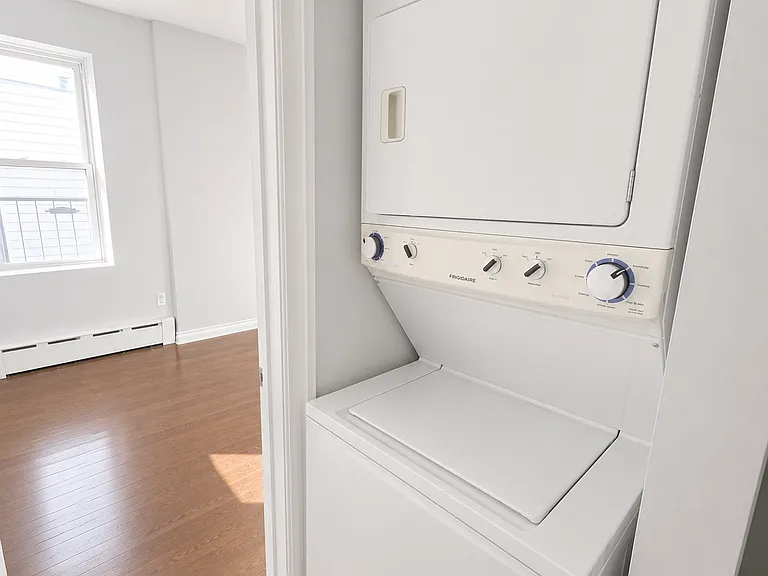 141 Booraem Ave #8 — Photo 7