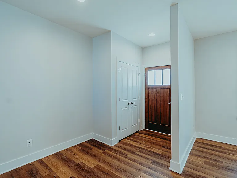 510 Trailside Dr — Photo 21