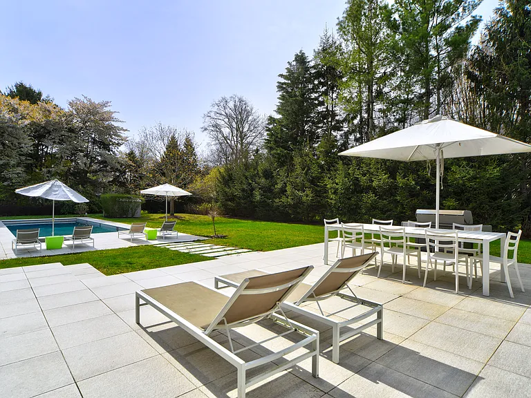 25 E Hollow Rd — Photo 3