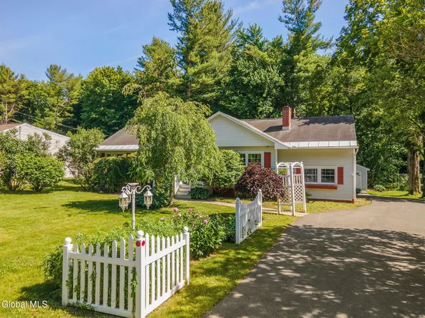 9 Florence Avenue, Charlton, NY 12019