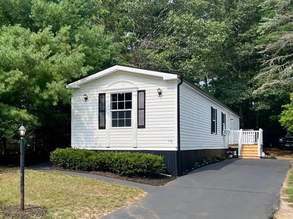 10 David Rd, Carver, MA 02330