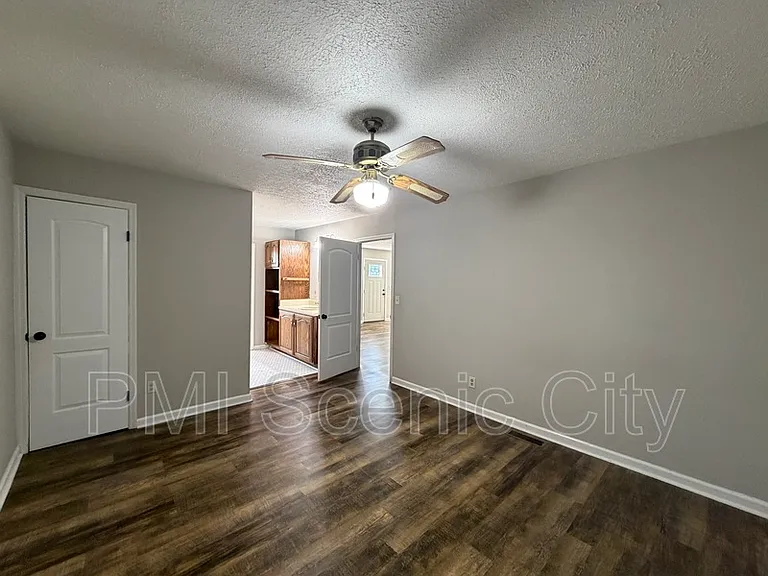 8810 Great Family Trl — Photo 9